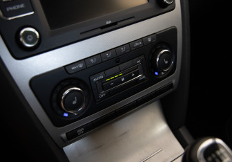 Подержанный автомобиль Skoda Octavia Liftback 2012 года (15 фото)