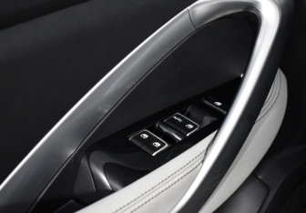 Подержанный автомобиль Chevrolet Captiva 2022 года (10 фото)