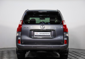 Подержанный автомобиль Lexus GX 2012 года (6 фото)