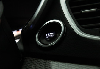 Подержанный автомобиль LADA (ВАЗ) Vesta Sedan 2023 года (15 фото)