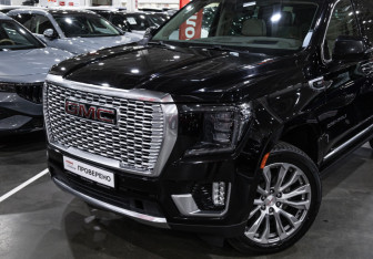 Подержанный автомобиль GMC Yukon 2022 года (2 фото)