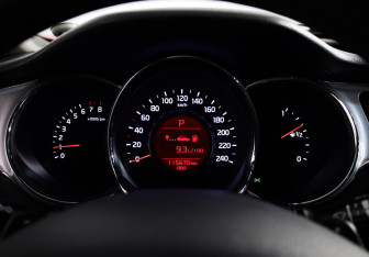 Подержанный автомобиль Kia Ceed Hatchback 2016 года (12 фото)