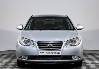 Подержанный автомобиль Hyundai Elantra Sedan 2008 года (2 фото)