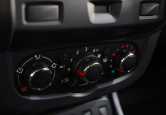 Подержанный автомобиль Renault Duster 2016 года (13 фото)