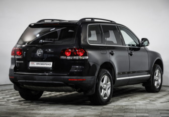 Подержанный автомобиль Volkswagen Touareg 2009 года (5 фото)