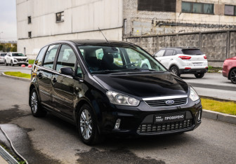 Подержанный автомобиль Ford C-MAX 2008 года (5 фото)