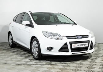 Подержанный автомобиль Ford Focus Hatchback 2012 года (3 фото)