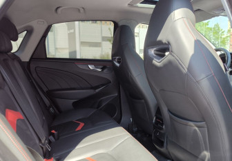 Подержанный автомобиль Kaiyi E5 2023 года (19 фото)
