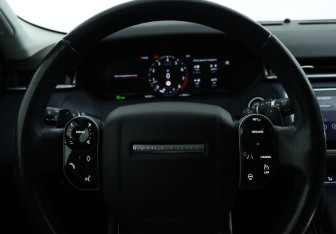Подержанный автомобиль Land Rover Range Rover Velar 2019 года (20 фото)