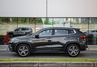 Подержанный автомобиль Exeed LX 2022 года (9 фото)