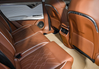 Подержанный автомобиль Voyah Free 2022 года (14 фото)