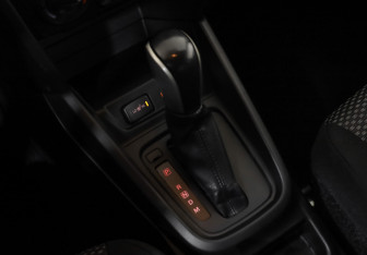 Подержанный автомобиль Suzuki Vitara 2020 года (15 фото)