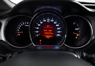 Подержанный автомобиль Kia Ceed Hatchback 2012 года (18 фото)