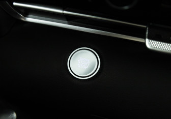 Подержанный автомобиль Hyundai Elantra Sedan 2022 года (17 фото)