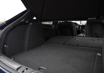 Подержанный автомобиль Porsche Macan 2019 года (38 фото)