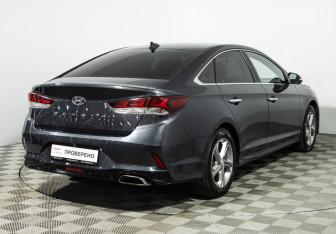 Подержанный автомобиль Hyundai Sonata 2019 года (5 фото)