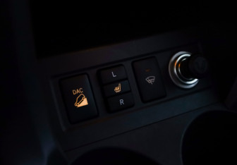 Подержанный автомобиль Toyota RAV4 2008 года (18 фото)