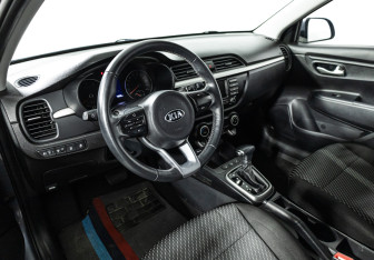 Подержанный автомобиль Kia Rio Hatchback 2019 года (11 фото)
