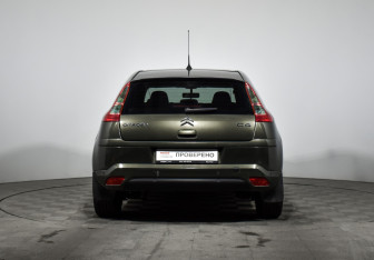 Подержанный автомобиль Citroen C4 Hatchback 2006 года (6 фото)