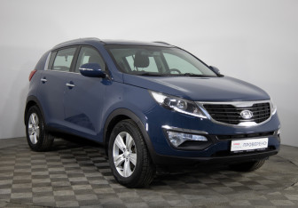 Подержанный автомобиль Kia Sportage 2011 года (3 фото)