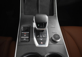 Подержанный автомобиль Omoda C5 2023 года (16 фото)
