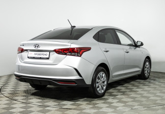 Подержанный автомобиль Hyundai Solaris Sedan 2021 года (5 фото)