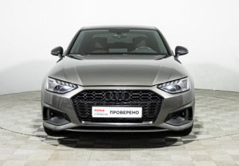 Подержанный автомобиль Audi A4 Sedan 2020 года (2 фото)
