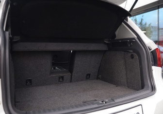Подержанный автомобиль Volkswagen Tiguan 2008 года (25 фото)