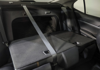 Подержанный автомобиль Toyota Camry Sedan 2019 года (25 фото)