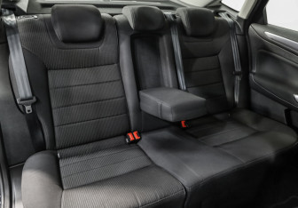 Подержанный автомобиль Ford Mondeo Sedan 2012 года (20 фото)