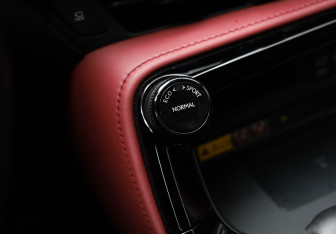 Подержанный автомобиль Lexus NX 2022 года (12 фото)