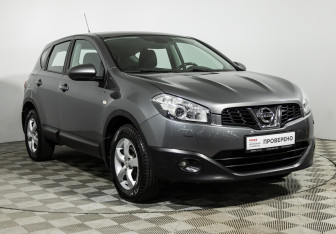 Подержанный автомобиль Nissan Qashqai 2012 года (3 фото)