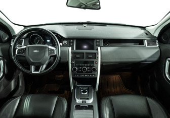 Подержанный автомобиль Land Rover Discovery Sport 2017 года (13 фото)