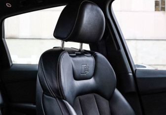 Подержанный автомобиль Audi Q7 2016 года (27 фото)