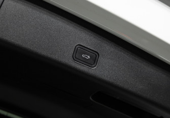 Подержанный автомобиль Zeekr 001 2024 года (31 фото)