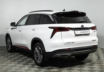 Подержанный автомобиль Changan CS75PLUS 2023 года (7 фото)