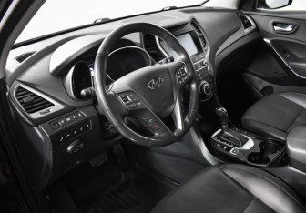 Подержанный автомобиль Hyundai Santa Fe 2017 года (9 фото)