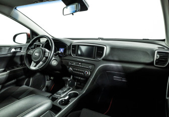 Подержанный автомобиль Kia Sportage 2020 года (9 фото)