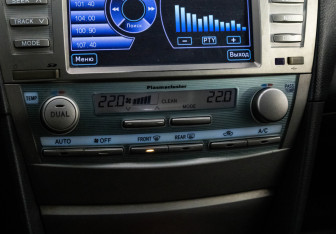 Подержанный автомобиль Toyota Camry Sedan 2008 года (17 фото)