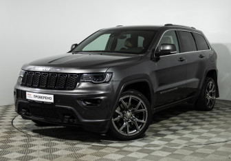 Подержанный автомобиль Jeep Grand Cherokee 2017 года (1 фото)