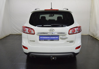 Подержанный автомобиль Hyundai Santa Fe 2012 года (6 фото)