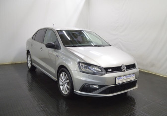 Подержанный автомобиль Volkswagen Polo Sedan 2016 года (3 фото)