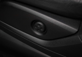 Подержанный автомобиль Mercedes-Benz GLE 2016 года (22 фото)