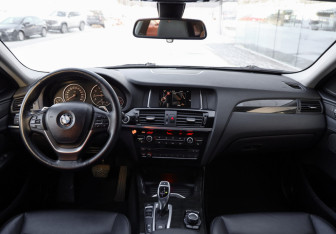 Подержанный автомобиль BMW X4 2014 года (10 фото)
