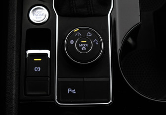 Подержанный автомобиль Volkswagen Teramont 2019 года (17 фото)