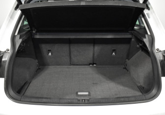 Подержанный автомобиль Volkswagen Tiguan 2017 года (20 фото)