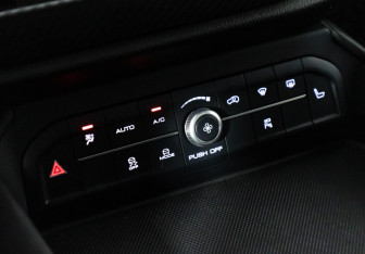 Подержанный автомобиль Haval F7x 2020 года (18 фото)