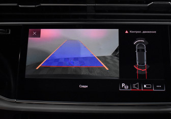 Подержанный автомобиль Audi Q8 2019 года (23 фото)