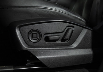 Подержанный автомобиль Audi Q7 2021 года (16 фото)