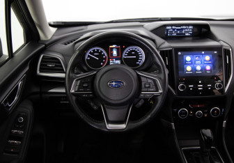 Подержанный автомобиль Subaru Forester Suv 2019 года (10 фото)